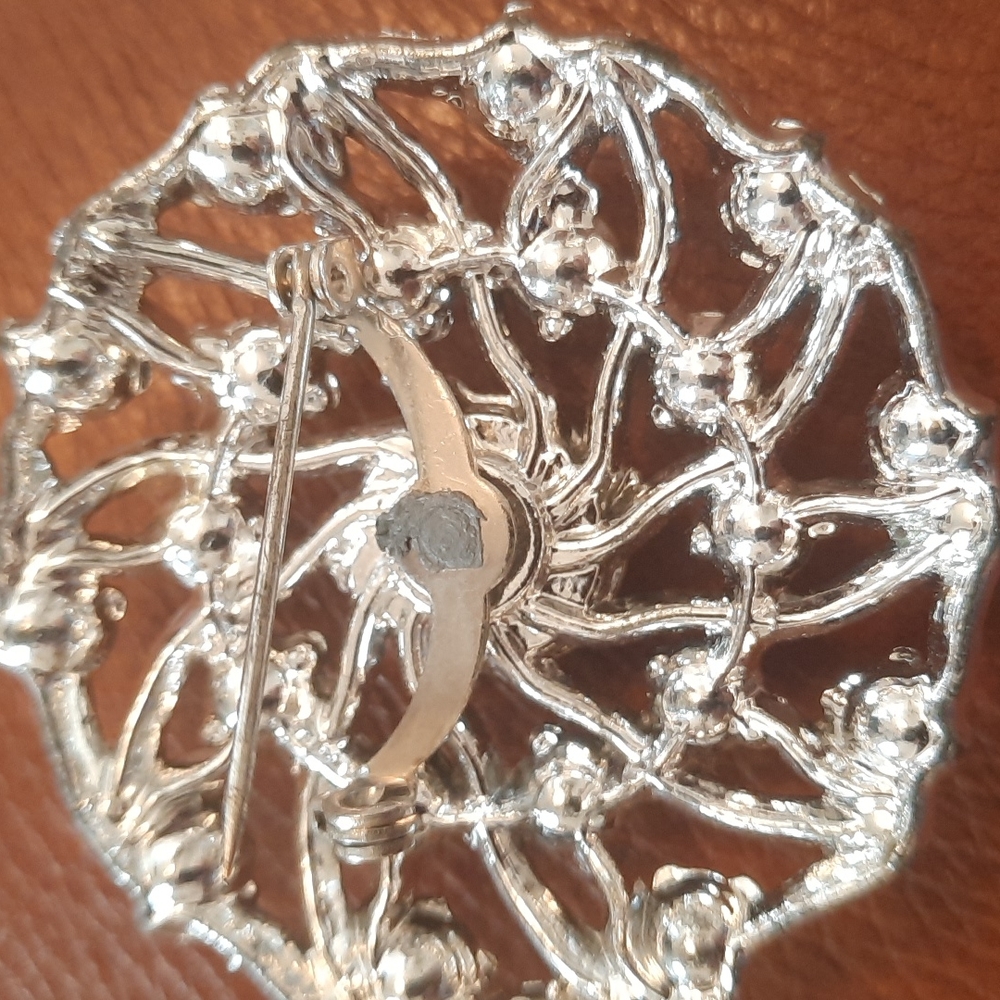 Vintage Rhinestone Brooch - Picture 4 of 4